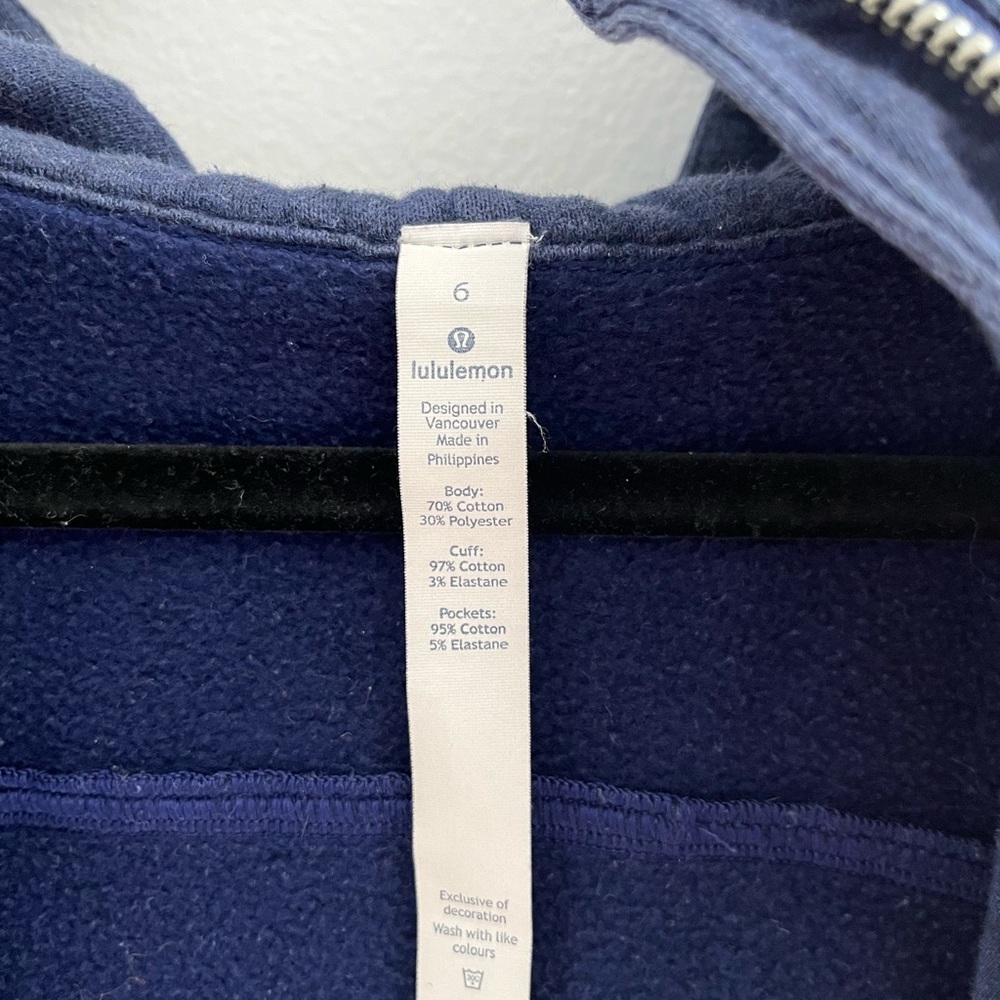 Navy blue lululemon scuba hoodie zip - Picture 3 of 4